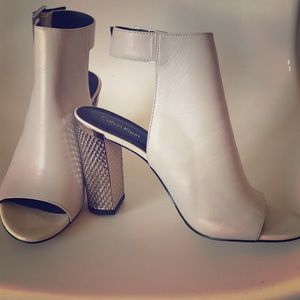 Women’s heels, size 7.5, Calvin Klein